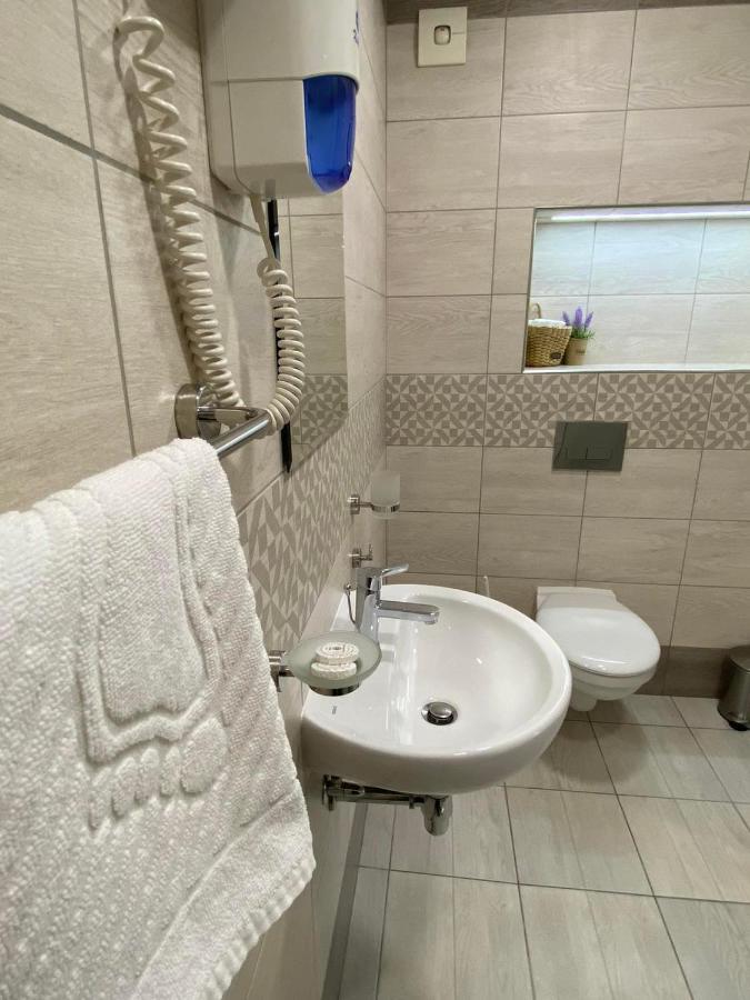 Guest Rooms Asenevtsi City Center Veliko Tarnovo Luaran gambar